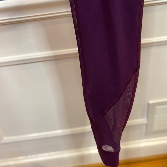 Lululemon mesh cut outs leggings - Picture 8 of 8